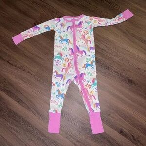 Little sleepies unicorn magic pajamas zippies like new condition 0-3 months